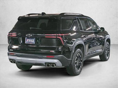 Used 2024 Chevrolet Traverse Z71 AWD/4WD image 5