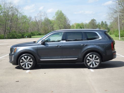 Used 2020 Kia Telluride S FWD image 24