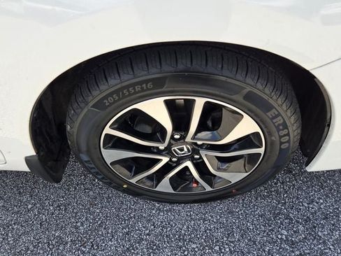 Used 2013 Honda Civic EX image 10