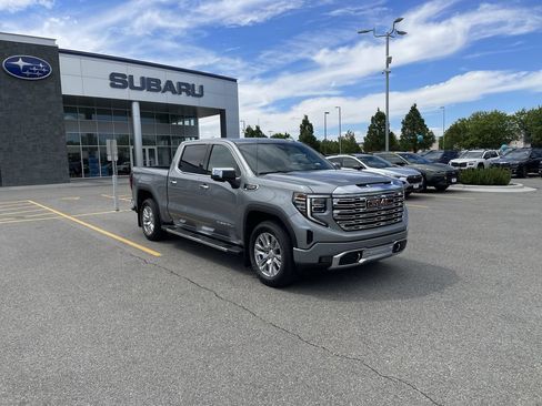 Used 2023 GMC Sierra 1500 Denali AWD/4WD image 2