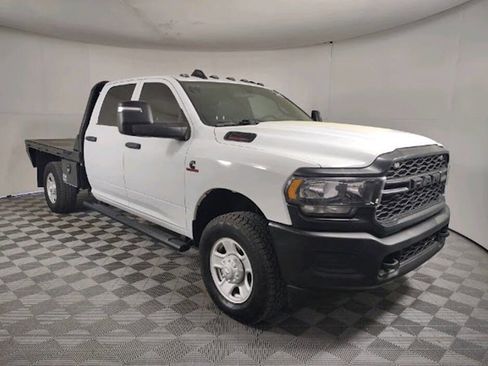 Used 2024 RAM 2500 Tradesman w/ Snow Chief Group AWD/4WD image 1