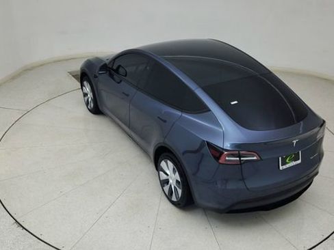 Used 2023 Tesla Model Y Long Range image 75