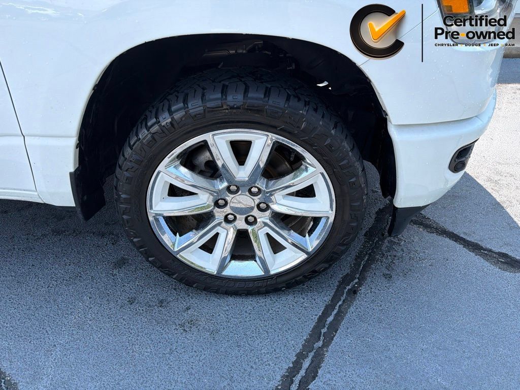 Used 2024 RAM 1500 Laramie AWD/4WD image 21
