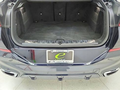 Used 2022 BMW X6 xDrive40i w/ Executive Package image 14