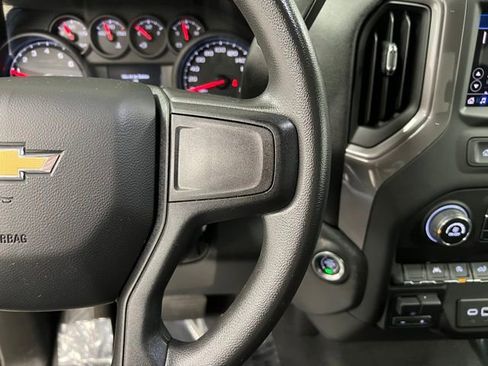 Used 2023 Chevrolet Silverado 1500 Custom image 27