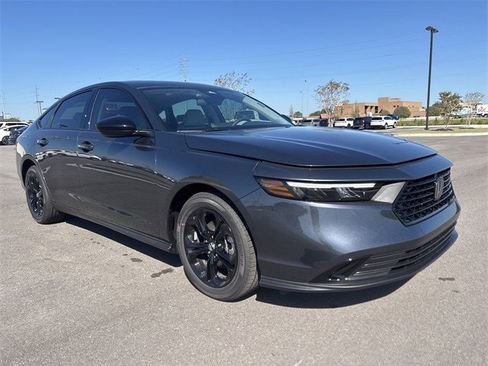 New 2025 Honda Accord SE image 7