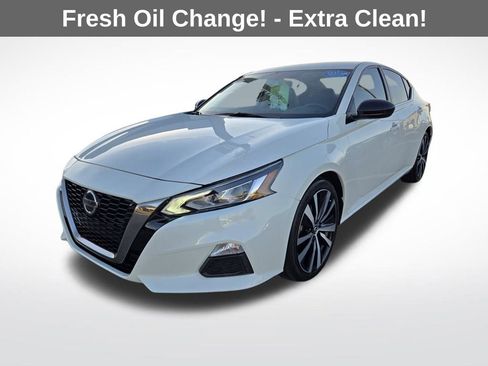 Used 2019 Nissan Altima 2.5 SR image 3