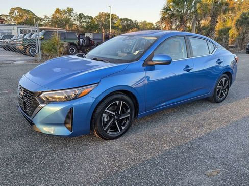 Used 2024 Nissan Sentra SV image 8