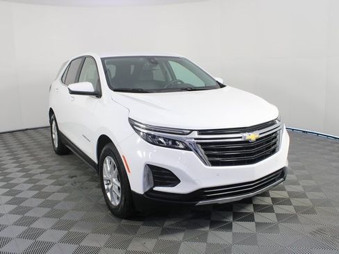 Used 2024 Chevrolet Equinox LT image 25