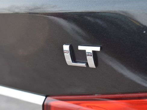 Used 2016 Chevrolet Cruze LT image 17