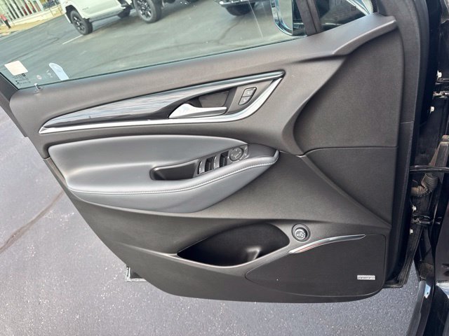 Used 2021 Buick Enclave Essence w/ Sound and Sites Package FWD image 17