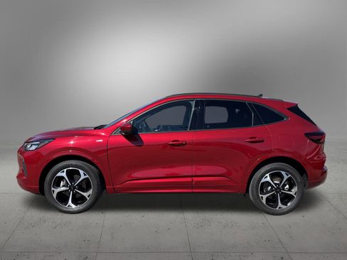 Used 2023 Ford Escape ST-Line Select w/ Tech Pack #2 image 2