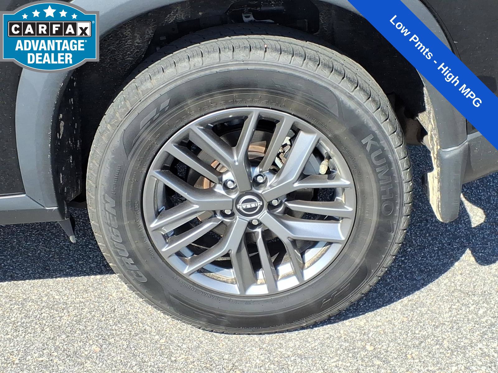 Used 2023 Nissan Rogue S AWD/4WD image 11