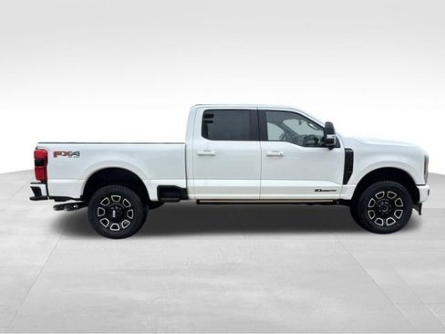 New 2026 Ford F350 Platinum w/ FX4 Off-Road Package AWD/4WD image 11