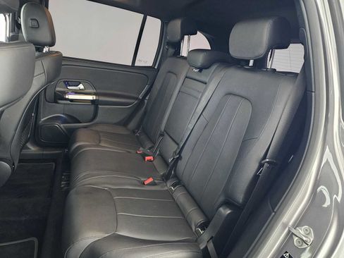 Used 2022 Mercedes-Benz GLB 250 image 17