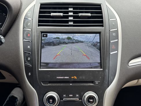 Used 2018 Lincoln MKC Premiere FWD image 19