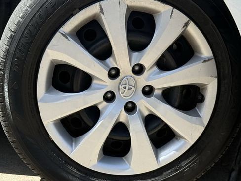 Used 2024 Toyota Corolla LE FWD image 10