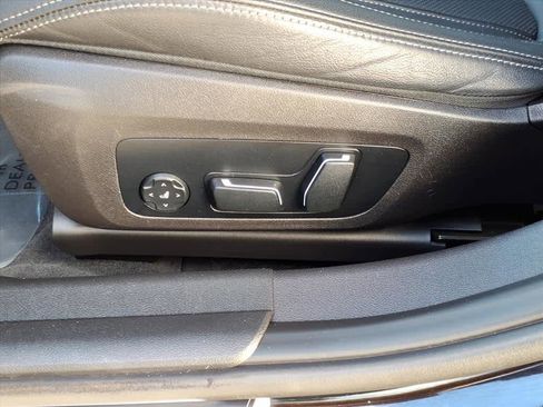 Used 2025 BMW 330i xDrive Sedan image 17