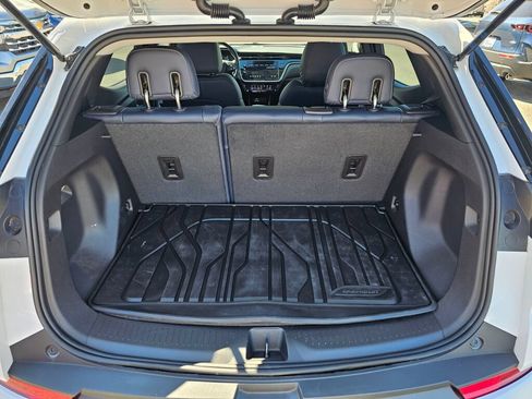 Used 2023 Chevrolet Bolt EUV LT w/ Convenience Package FWD image 22