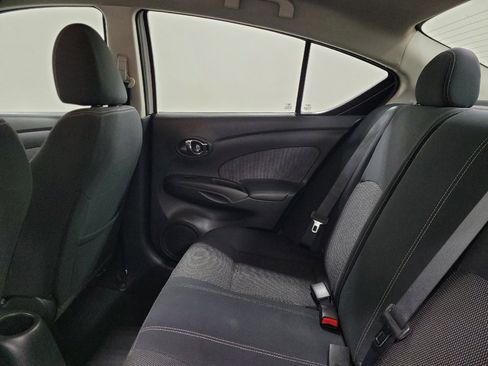 Used 2016 Nissan Versa SV w/ SV Appearance Package FWD image 18