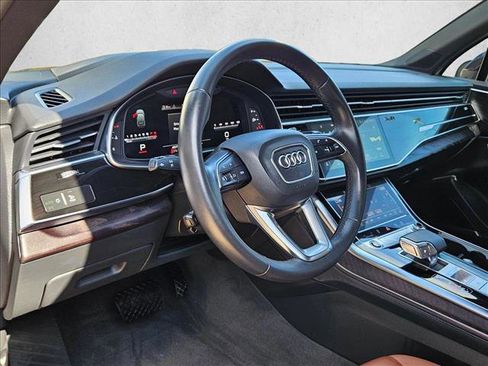 Used 2022 Audi Q7 3.0T Prestige image 10