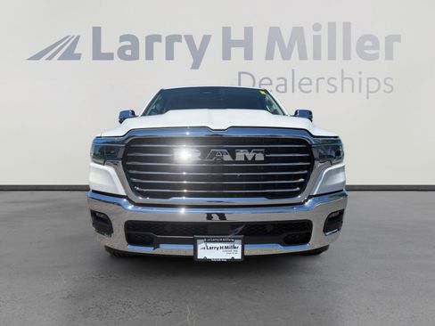 Used 2025 RAM 1500 Laramie w/ Advanced Safety Group II AWD/4WD image 8