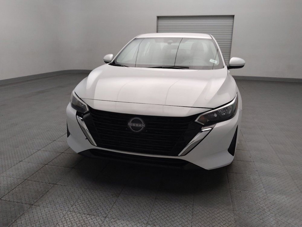 Used 2025 Nissan Sentra SV FWD image 15
