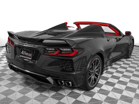Used 2023 Chevrolet Corvette Stingray Premium Conv w/ Z51 Performance Package RWD image 6