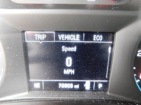 Used 2020 Chevrolet Equinox LS w/ LS Convenience Package image 24