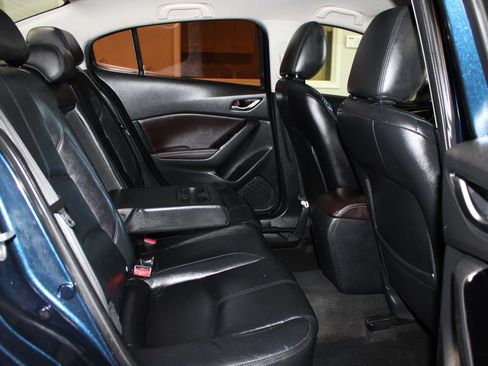 Used 2017 MAZDA MAZDA3 Touring FWD image 31