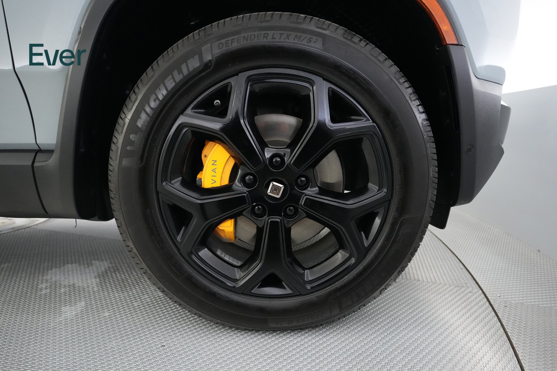 Used 2023 Rivian R1S Adventure Quad AWD/4WD image 20