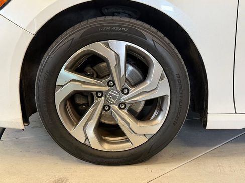 Used 2018 Honda Accord EX-L image 25