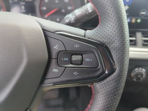 Certified 2024 Chevrolet Trax RS w/ Driver Confidence Package FWD image 19