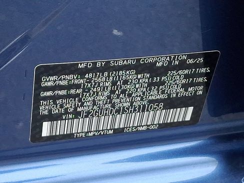 Used 2025 Subaru Crosstrek 2.5i Premium AWD/4WD image 27