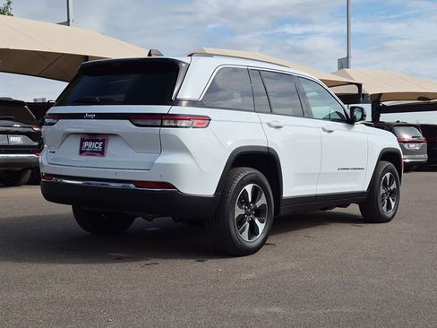 Used 2022 Jeep Grand Cherokee Limited 4xe w/ Luxury Tech Group II AWD/4WD image 5