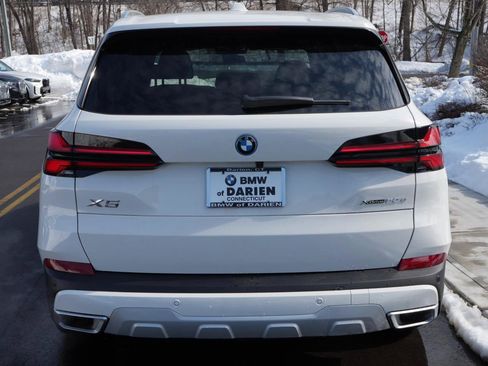 New 2026 BMW X5 xDrive50e w/ Climate Comfort Package image 17