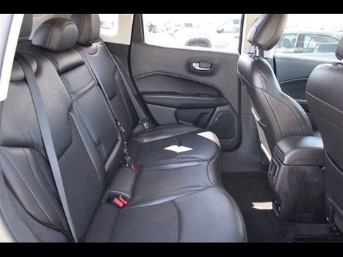 Used 2019 Jeep Compass Latitude FWD image 22