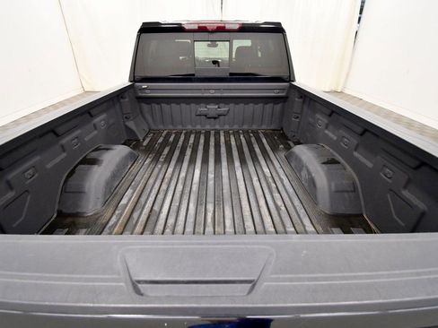 Used 2023 Chevrolet Silverado 2500 LTZ w/ LTZ Premium Package image 7