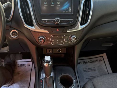 Used 2018 Chevrolet Equinox LT image 15