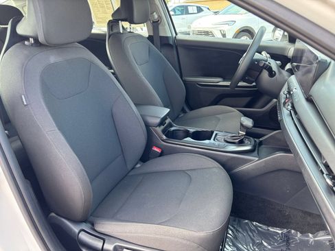 Used 2026 Kia K4 FWD image 31