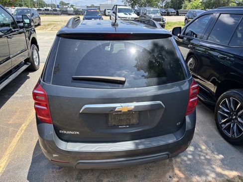 Used 2017 Chevrolet Equinox LT w/ Convenience Package FWD image 7