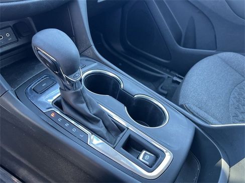 Certified 2024 Chevrolet Equinox LT w/ LPO, Floor Liner Package image 18