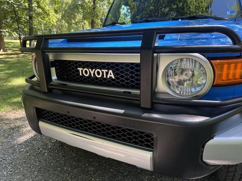 Used 2007 Toyota FJ Cruiser 4WD image 15