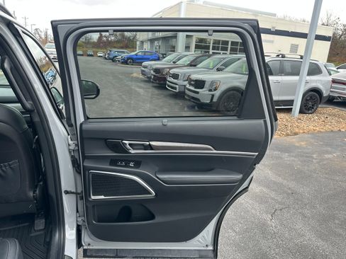 Used 2024 Kia Telluride SX Prestige X-Pro image 23