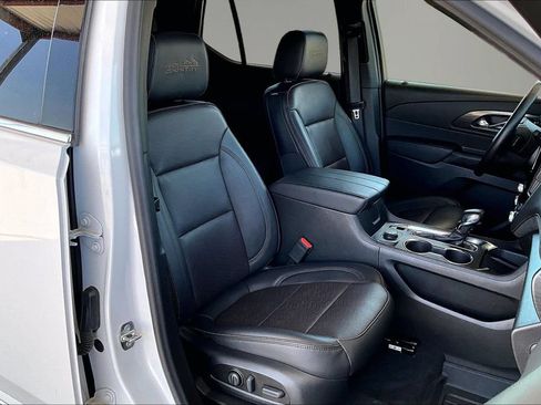 Used 2023 Chevrolet Traverse High Country AWD/4WD image 29