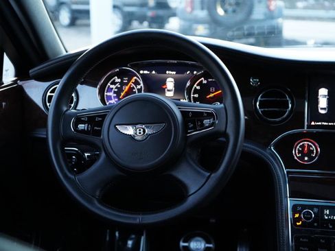 Used 2019 Bentley Mulsanne image 55