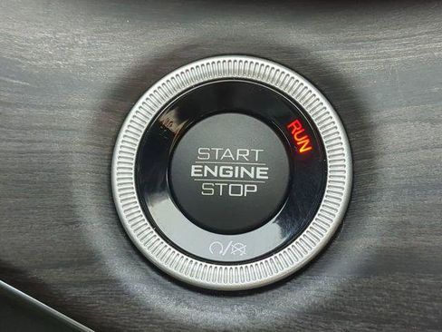 Certified 2023 Jeep Grand Cherokee Overland w/ Luxury Tech Group IV image 37