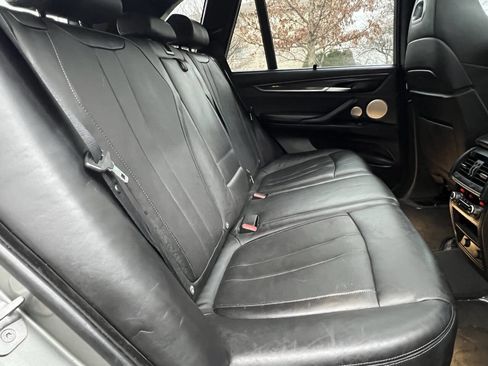 Used 2016 BMW X5 M image 32