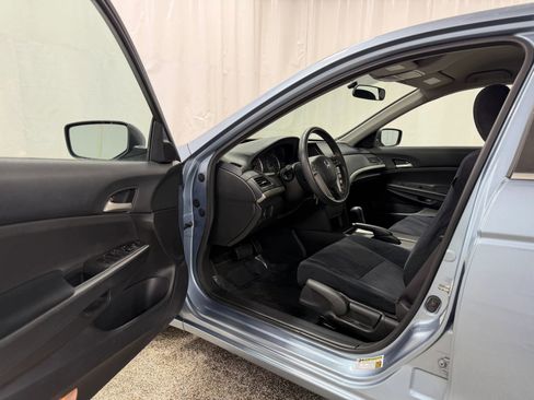 Used 2012 Honda Accord LX image 10