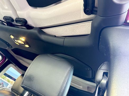 Used 2022 Jeep Wrangler Unlimited Sahara image 20